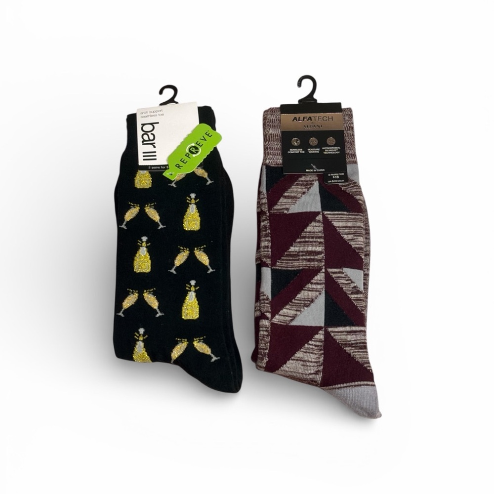 Bar III Macy's Black and Yellow Graphic Socks NWT